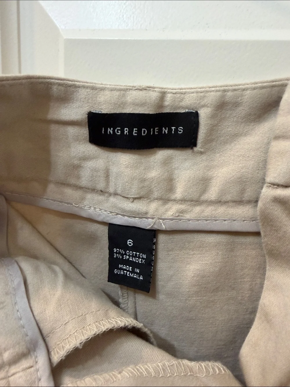 Women's Cream Cotton Blend Casual Shorts Ingredients